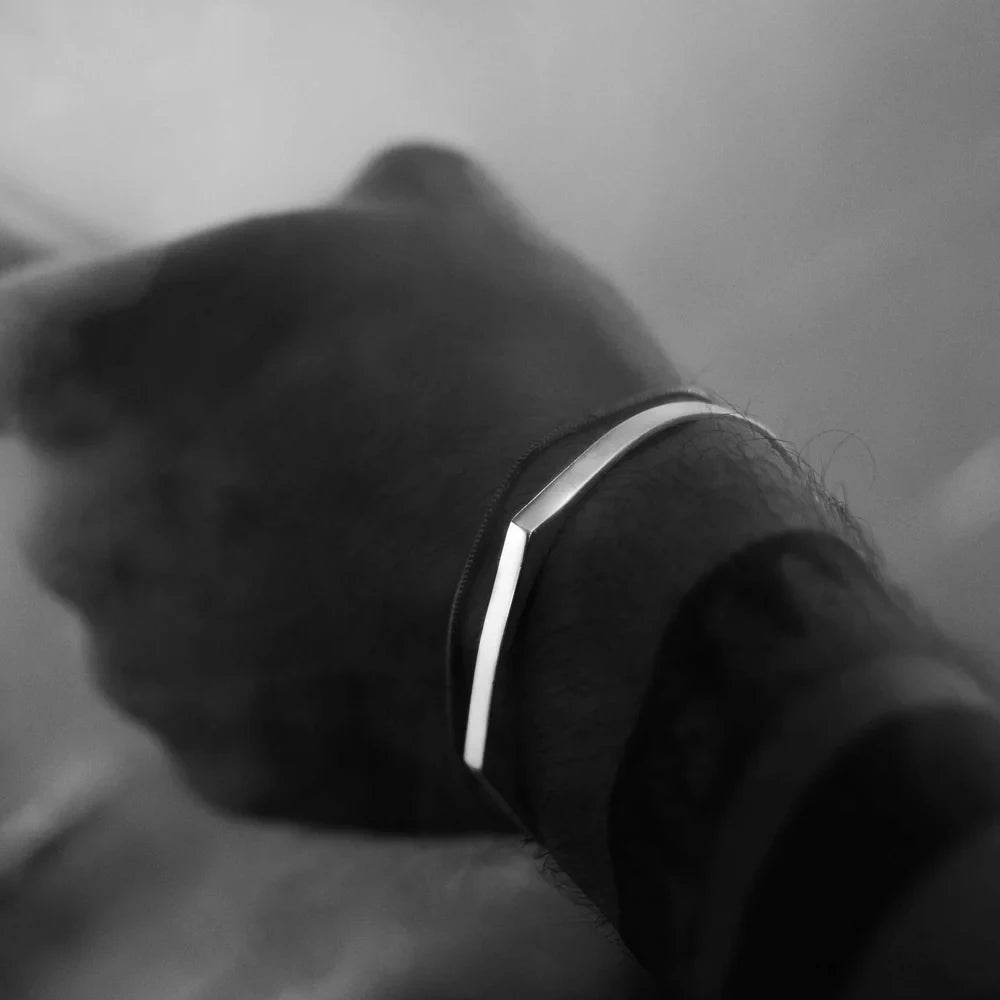 Hepta Minimal Cuff